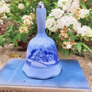 Currier and Ives The Farmers home winter bell